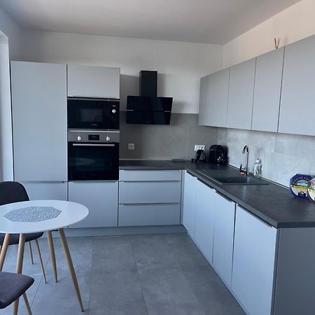 Apartment Sun Lakes - Sever Сенец Экстерьер фото