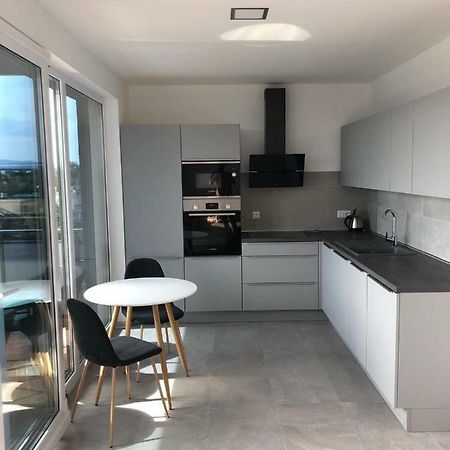 Apartment Sun Lakes - Sever Сенец Экстерьер фото