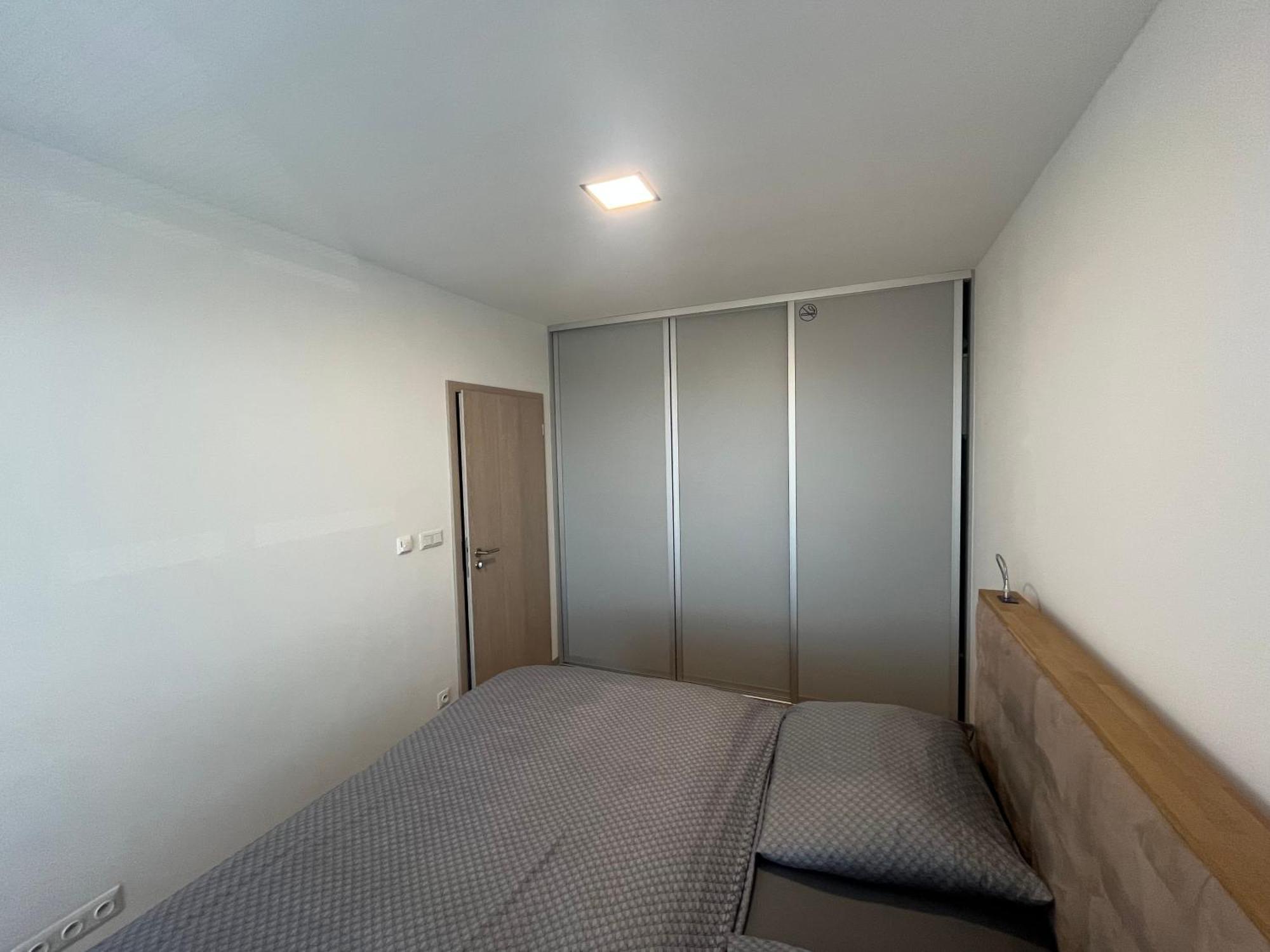 Apartment Sun Lakes - Sever Сенец Экстерьер фото